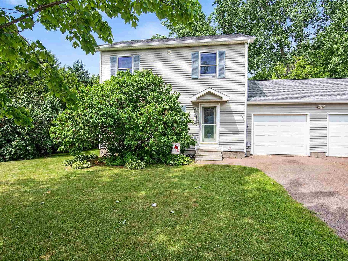 50 Hunting Ridge Ln, Milton, VT